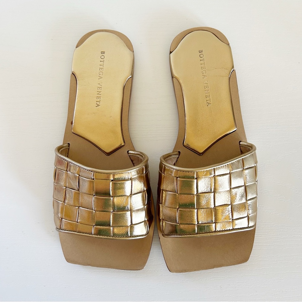 Bottega Veneta Gold Intrecciato Woven Leather Sandals Slides Size EU 36.5
